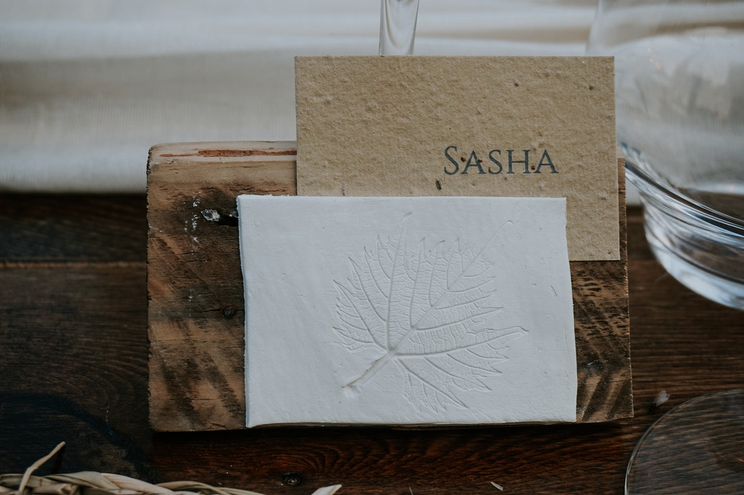 Marque-place bois argile